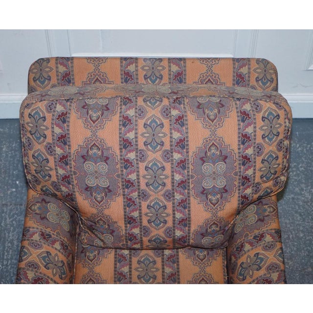 Multiyork Countryhouse Removable Fabric Lounge Armchair in the style of Howard Arm For Sale - Image 9 of 18