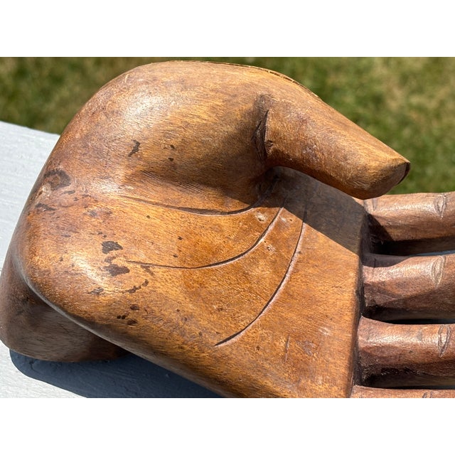 Mid 20th Century American - Highly Detailed Life-Size Artisan Woodcarving of an Open Hand For Sale - Image 6 of 11