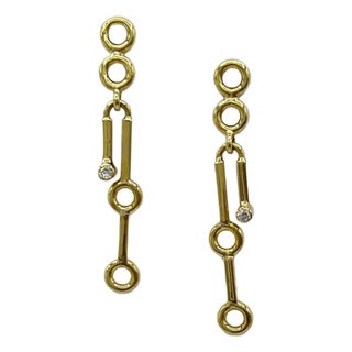 White Round Diamond Dangle Earrings in 18k Yellow Gold, A Pair For Sale