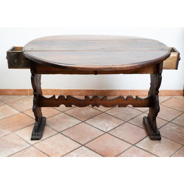 Antique Asse di Coppe Table in Solid Walnut with Side Panels, Italy, 17th Century For Sale - Image 5 of 7