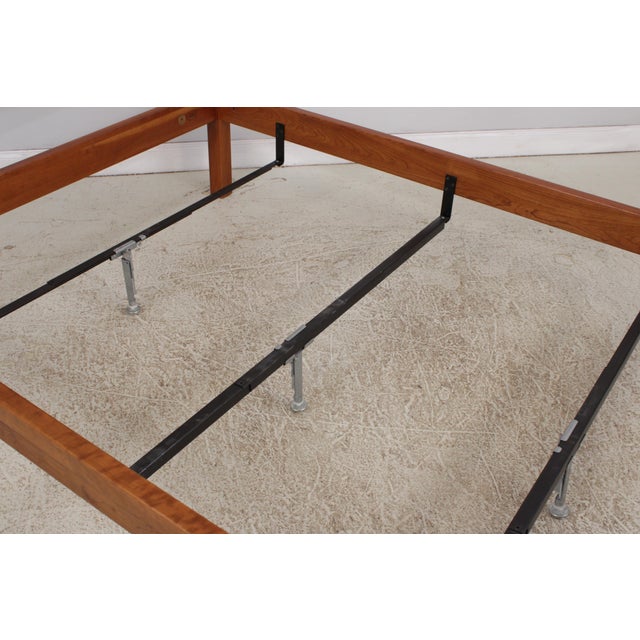 Stickley Cherry Queen Size Pencil Post Bed For Sale - Image 9 of 15