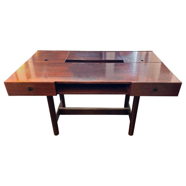Italian Walnut Multi-Compartments Desk attributed to Bernini, 1960s For Sale - Image 11 of 11