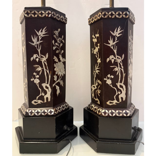 Wood Chinese Cong-Style Hexagonal Table Lamps From 60's For Sale - Image 7 of 7