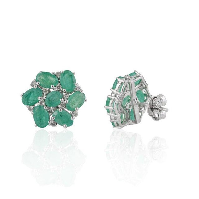Contemporary 925 Silver 6.21 Ct Emerald and Diamond Floral Cluster Stud Earrings, a Pair For Sale - Image 3 of 12