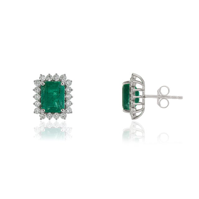 VR Jewels 4.39ct Zambian Emerald Solitaire Stud Earrings With Diamonds in 14k Solid Gold- A Pair For Sale - Image 4 of 16