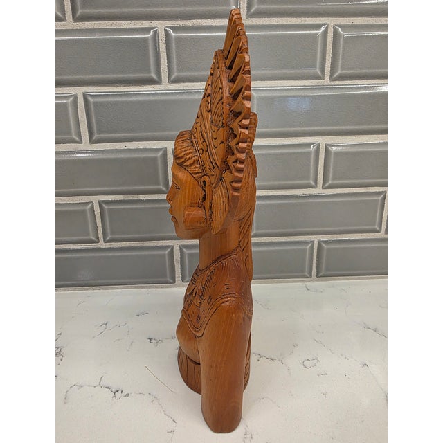 1950s Mid-Century Balinese Art Deco Crowned Legong Dancer Bust in Premium Hardwood For Sale - Image 5 of 12