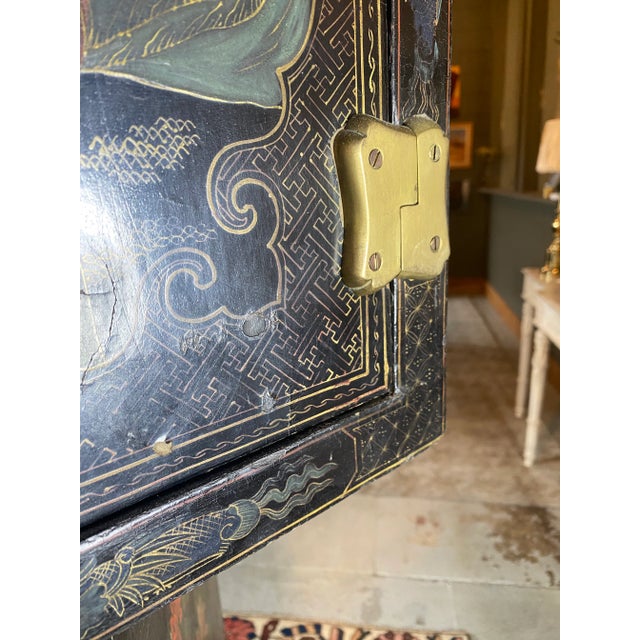 Black Rare Set of Three Antique Qing Dynasty Lacquered Chinese Stacking Cabinets on Stand. For Sale - Image 8 of 13