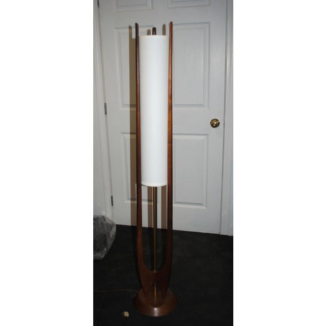 Mid Century Teak Floor Lamp by Woolums of St Petersburg, Fla For Sale - Image 4 of 6