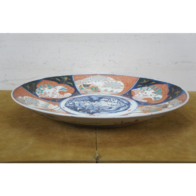 Antique Japanese Meiji Imari Porcelain Phoenix Rickshaw Platter Charger For Sale - Image 6 of 12