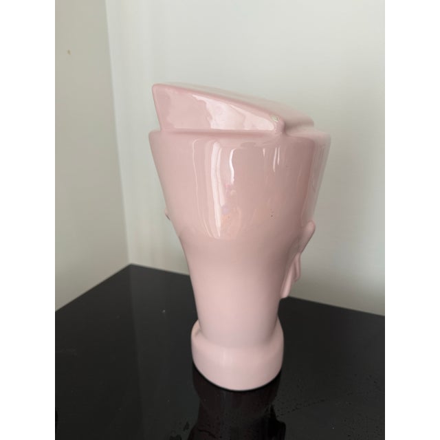1980 Lindsey B Balkweill Style Woman Head Sculpture, in baby pink color. A retro decorative piece that will sure remind...