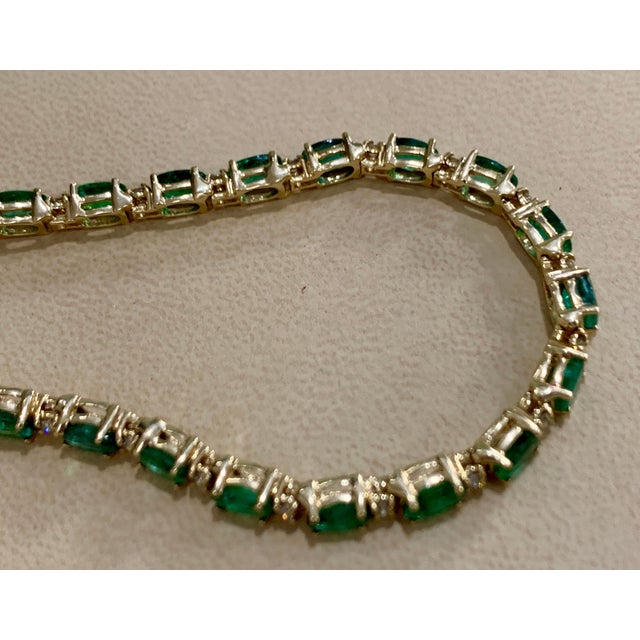 8 Carat Emerald and Diamond Tennis Bracelet 14 Karat Yellow Gold For Sale - Image 11 of 18
