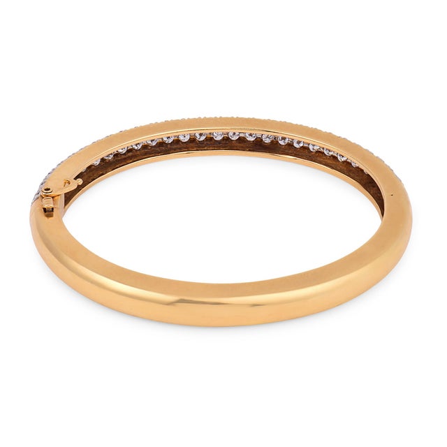 1970s Vintage Diamond 14k Yellow Gold Bangle Bracelet For Sale - Image 5 of 5