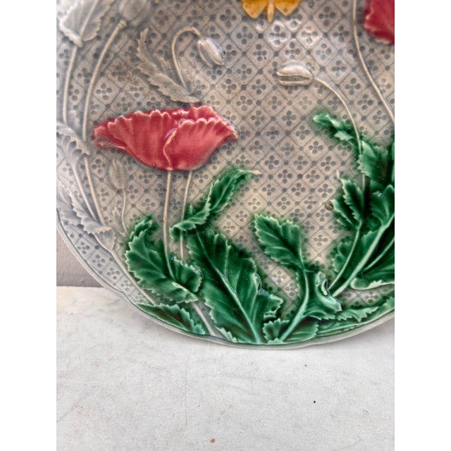 Gien French Majolica Poppies & Butterfly Plate Gien, Circa 1880 For Sale - Image 4 of 5
