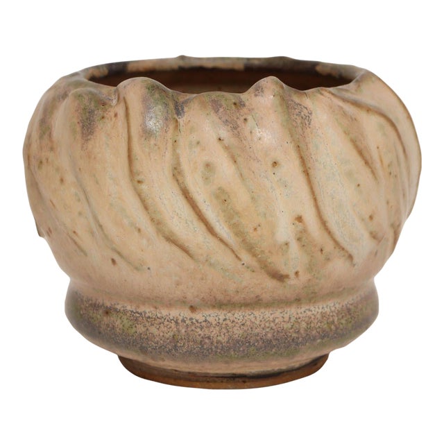 Vintage Diminutive Pink Matte Glazed Incised Ceramic Bud Vase by Deanna Nichols For Sale