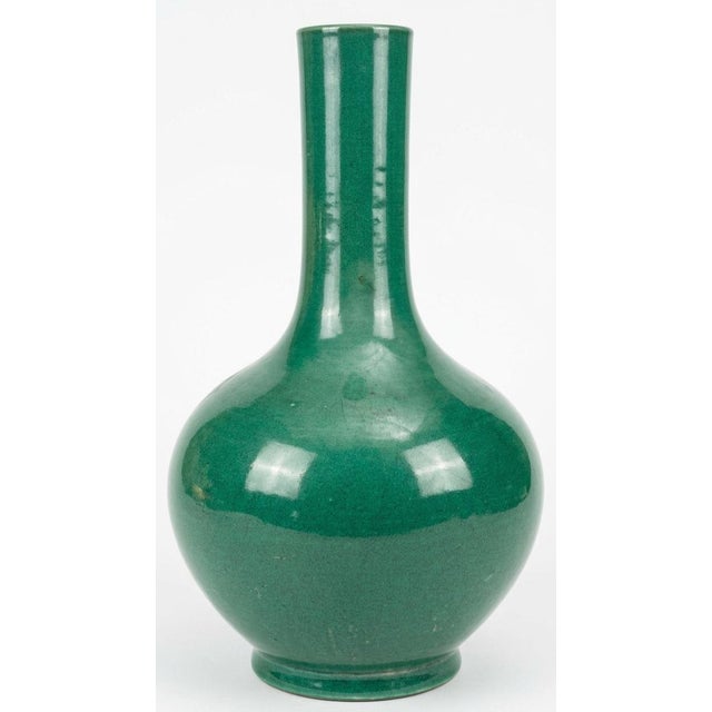 Asian Apple-Green Crackle-Glazed Porcelain Bottle Vase, Qing Dynasty, 18th Century For Sale - Image 3 of 4