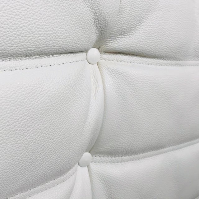 French Togo Sofa in Off-White Cow Leather by Michel Ducaroy for Ligne Roset, 1970s For Sale - Image 9 of 10