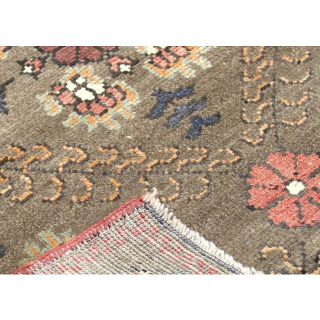 1960s Turkish Oushak Rug For Sale - Image 4 of 7