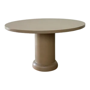 Lacquered Clay Pedestal Tale