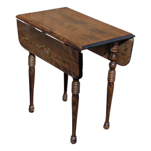 Vintage Federal Style Hand-Painted Pine Drop-Leaf Side Table, Circa 1925 For Sale