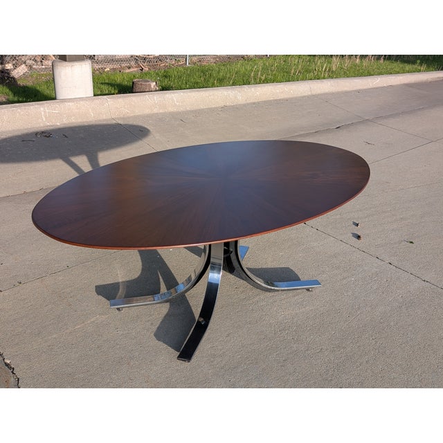 Mid-Century Modern 1970s Walnut Starburst Oval Dining Table by Osvaldo Borsani for Stow Davis For Sale - Image 3 of 18