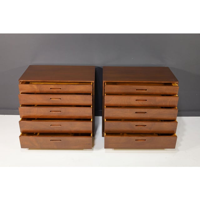 Mid-Century Modern Pair of Mid 20th Century Nightstands in Mahogany by Edward Wormley for Dunbar For Sale - Image 3 of 11