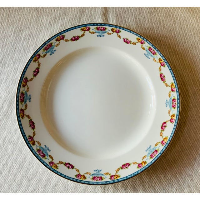 1920s English Bone China Gravy Boat and Round Chop Plate - 3pcs For Sale - Image 11 of 17