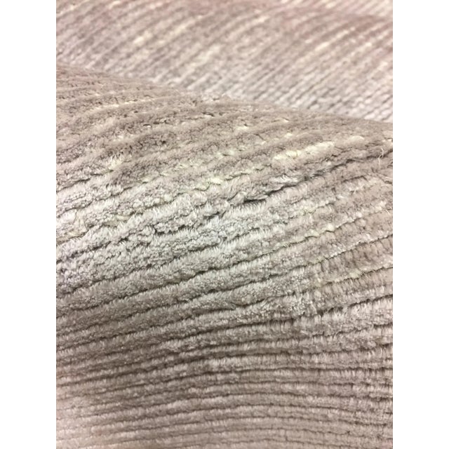 2010s Contemporary Simplicity Gray/Ivory Rug - 6'9" X 10'2" For Sale - Image 4 of 10