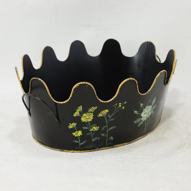 Late 20th Century Vintage Hand-Painted Floral Toleware Scalloped Planter – Black and Gold Metal Cachepot For Sale - Image 5 of 10