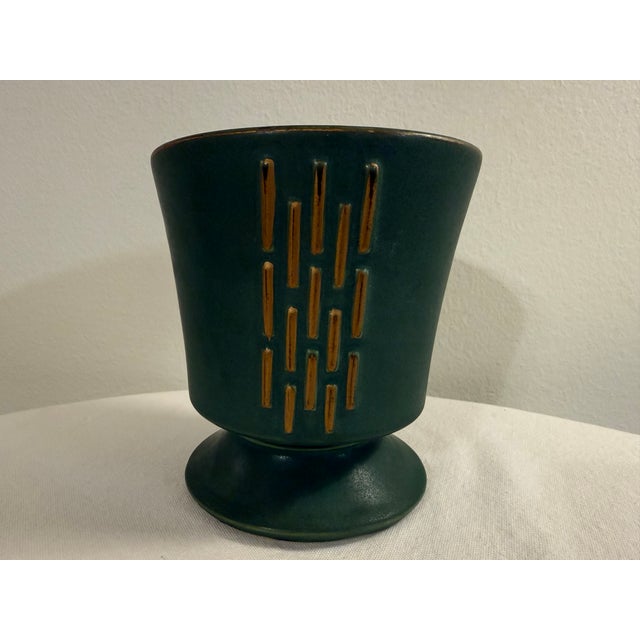 1950s 1950s McCoy Green Pedestal Planter | Mid Century Modern Footed Ceramic Cachepot For Sale - Image 5 of 10
