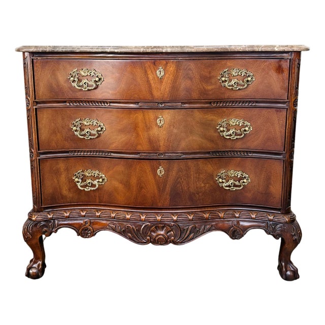 1980s Henredon Louis XV Style Serpentine Mahogany Commode With Marble Top & Ball and Claw Feet For Sale