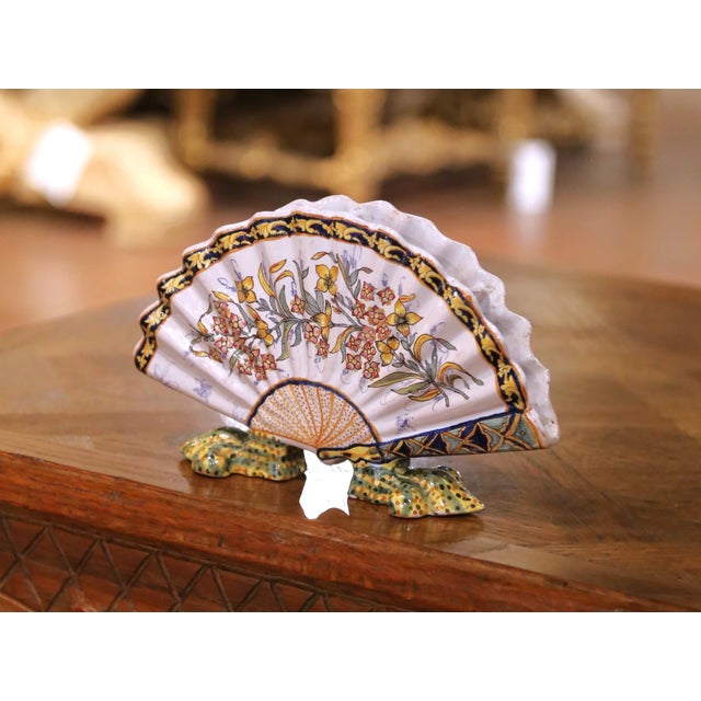 Ceramic 19th Century French Porquier-Beau Quimper Fan-Form Vase With Breton Figures For Sale - Image 7 of 9