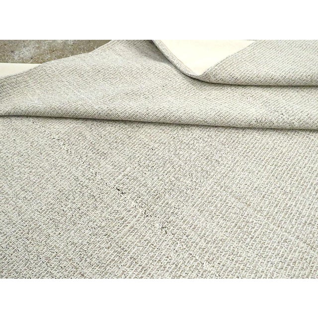 Galerie Shabab Collection Mid-20th Century Handmade Turkish Flat-Weave Kilim Room Size Carpet For Sale - Image 10 of 10