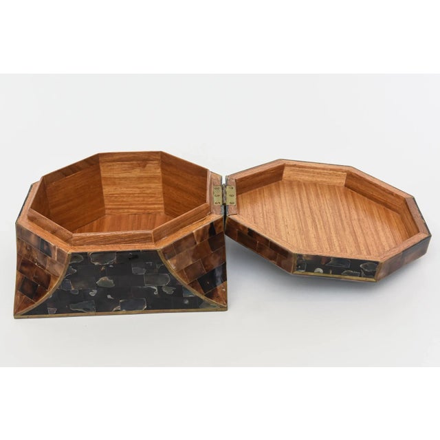 Vintage Maitland Smith Abalone, Horn, Stone and Wood Hinged Large Octagonal Box Rare For Sale - Image 9 of 11