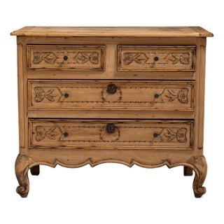 Early 20th Century Beige French Carved Chest of Drawers For Sale