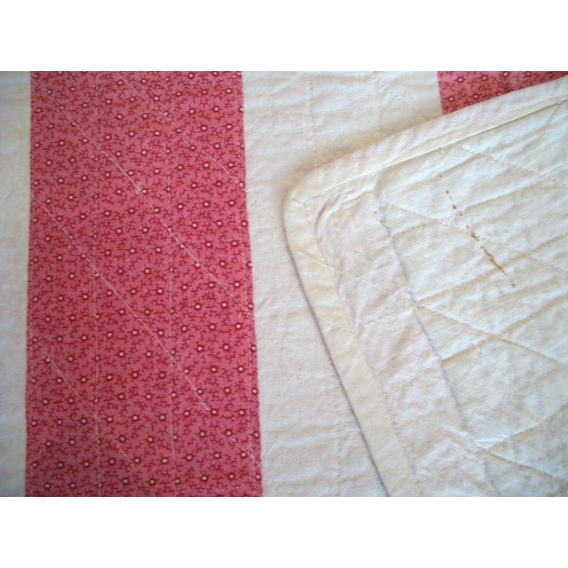 Folk Art 19th Century Machine Stitched Pink and Cream Calico Bar Crib Quilt For Sale - Image 3 of 3