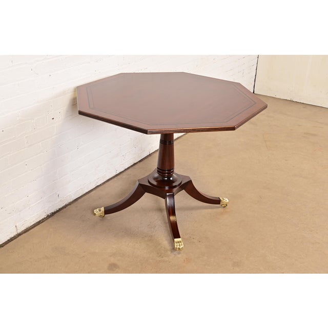 English Baker Furniture Georgian Banded Mahogany Pedestal Breakfast Table or Game Table, Newly Refinished For Sale - Image 3 of 10