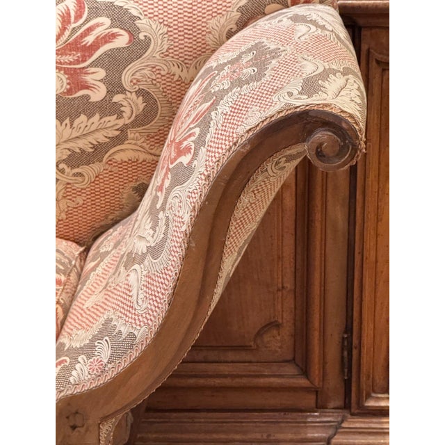 Pink 19th Century Italian Walnut Settee With Scrolled Arms For Sale - Image 8 of 17