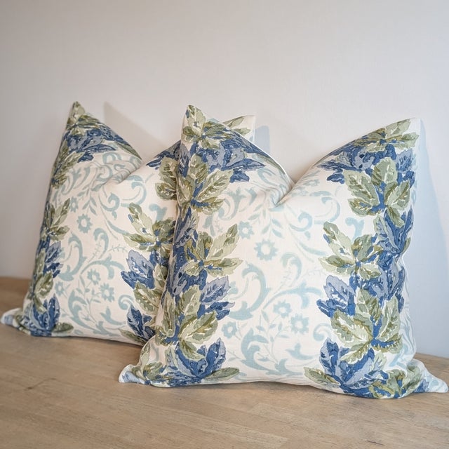Traditional Cowtan & Tout Ashwell Pillows in Blue & Willow- Pair For Sale - Image 3 of 5