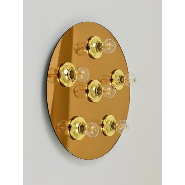 Fontana Arte Italian Fontana Arte Style Gold Bronze Sconce in Mirrored Glass, 1970s For Sale - Image 4 of 18