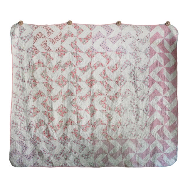 Antique 1910s-30s Pink and White Quilt - Floral Quilt For Sale