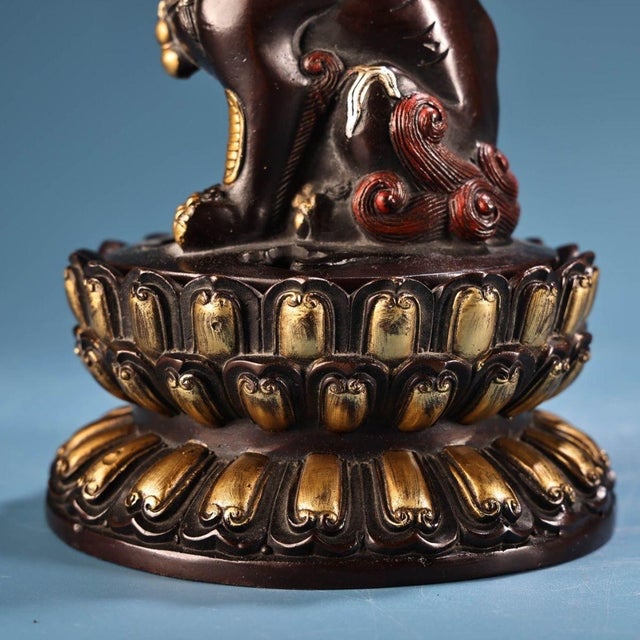 1980s Vintage Chinese Guardian Lion Censer With Silver and Gold Patina For Sale - Image 5 of 9