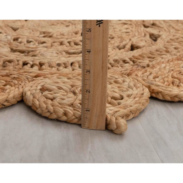 Handwoven Natural Jute Round Rug -6 Foot For Sale - Image 6 of 10
