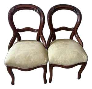 Early 20th Century Victorian-Style Set of Side Chairs
