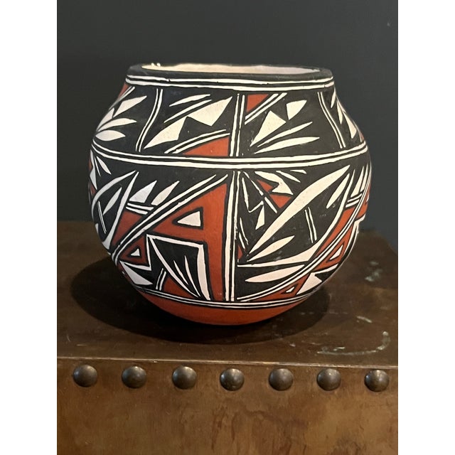 Late 20th Century Acoma Pueblo Polychrome Pottery Seed Jar by C. Estevan - New Mexico - 5"x5" For Sale In San Francisco - Image 6 of 10