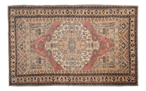 Vintage Central Anatolian Turkish Karapinar Rug 6'8" X 10'10"