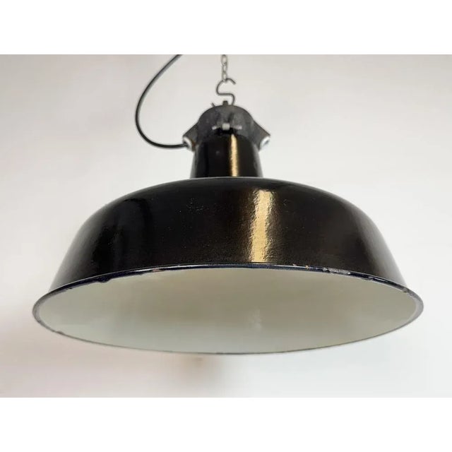Industrial Black Enamel Factory Lamp with Cast Iron Top from Elektrosvit, 1950s For Sale - Image 6 of 18