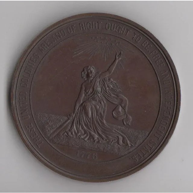 Industrial 100 Years of American Independence Antique Bronze Sculptural Medallion For Sale - Image 3 of 3