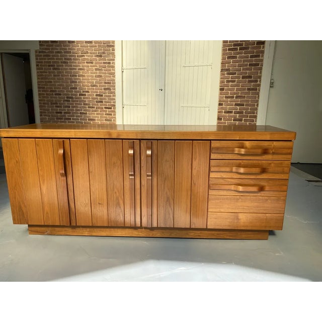 Wood Elm Sideboard, 1970s For Sale - Image 7 of 9