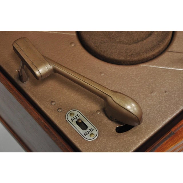 Antique Philco Tube Radio Table Record Player Mahogany Case Model 46-1203 For Sale - Image 9 of 18