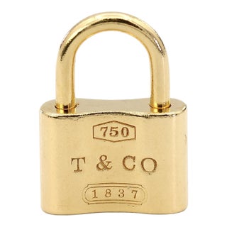 Early 19th Century Tiffany & Co. 18k Yellow Gold Padlock Charm Pendant Necklace (Non Openable) For Sale